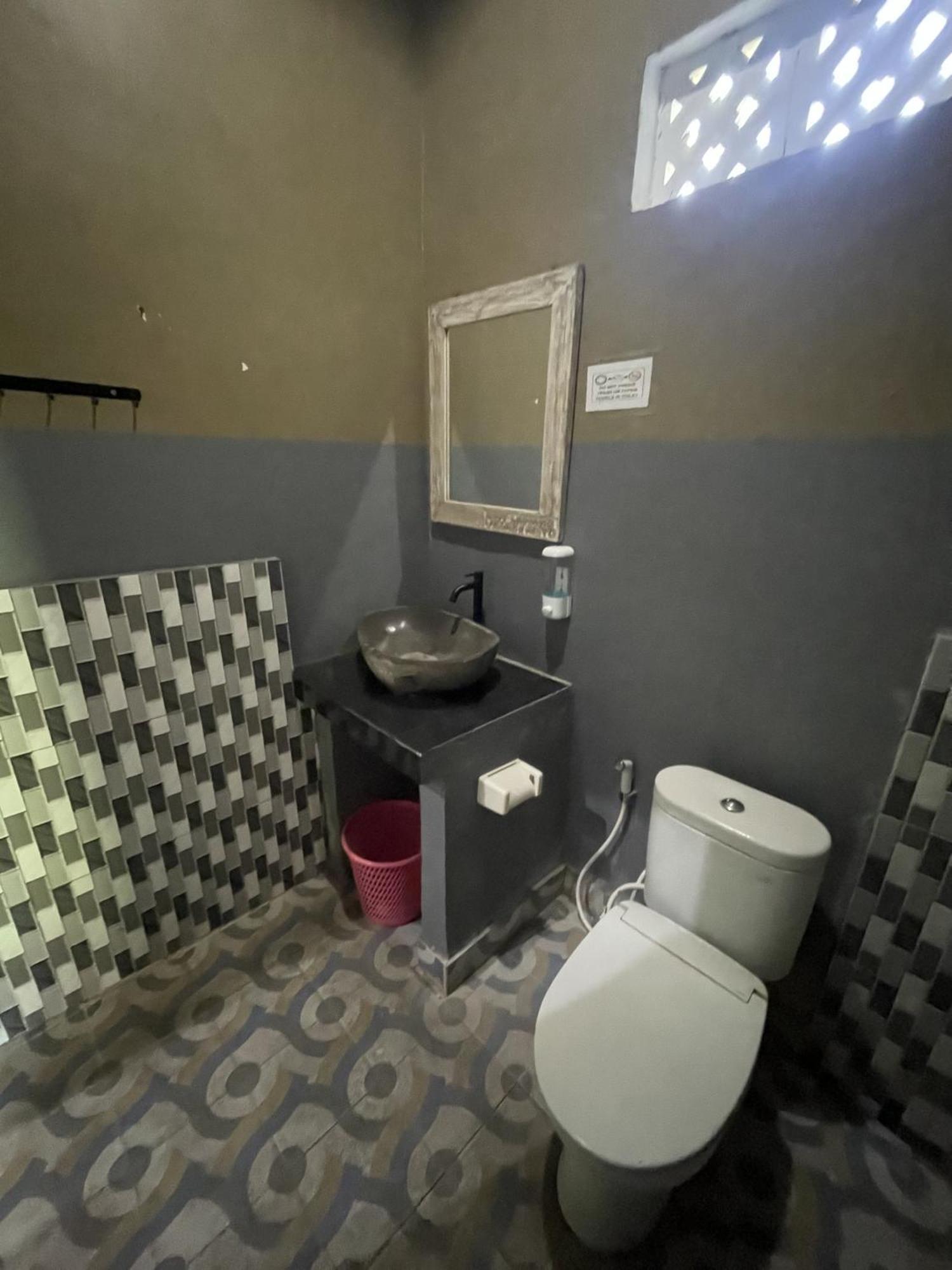Pedidi Penida Hostel Batununggul Екстер'єр фото