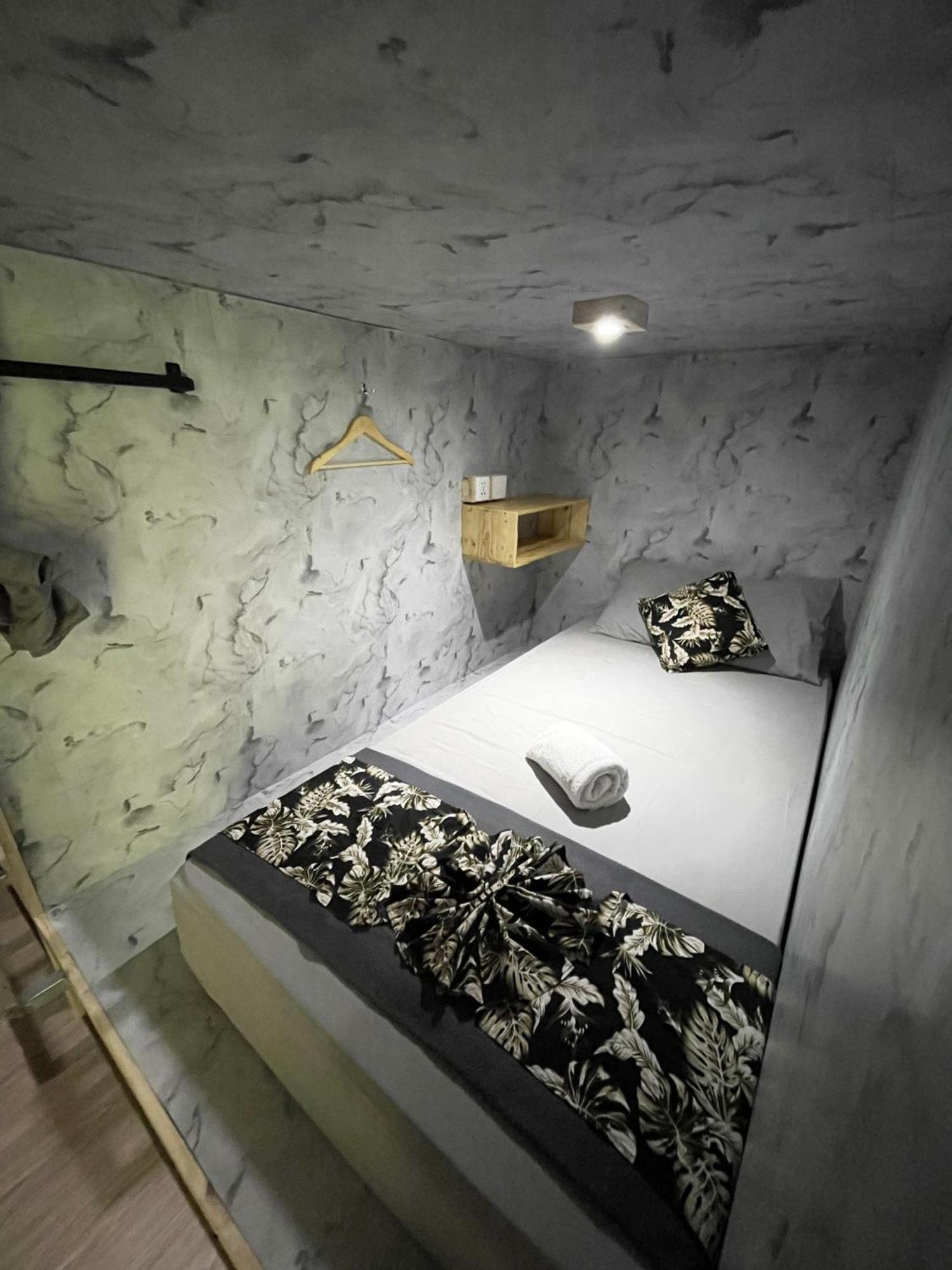 Pedidi Penida Hostel Batununggul Екстер'єр фото